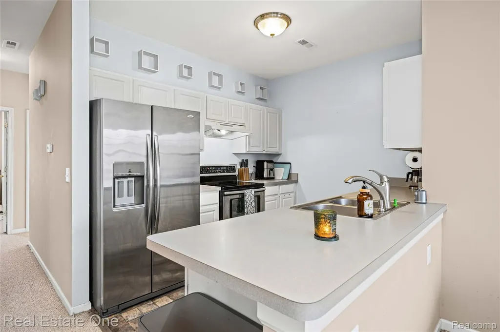 40442 Bay Harbor Lane Canton Charter Township MI 48188
