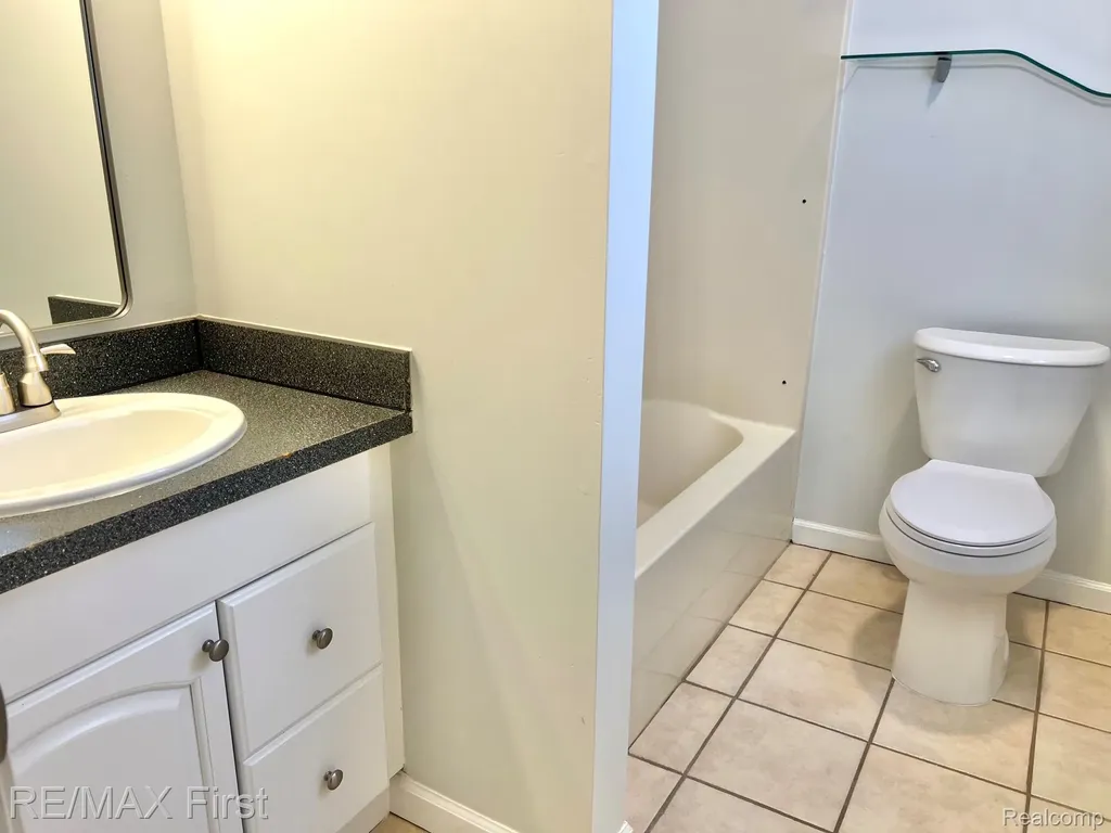 1650 Woodward Heights Ferndale City MI 48220