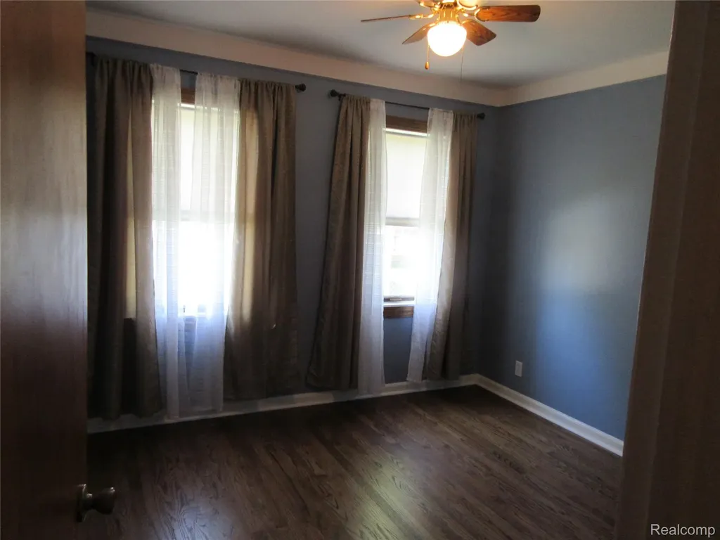 28325 Elmdale Street St. Clair Shores City MI 48081