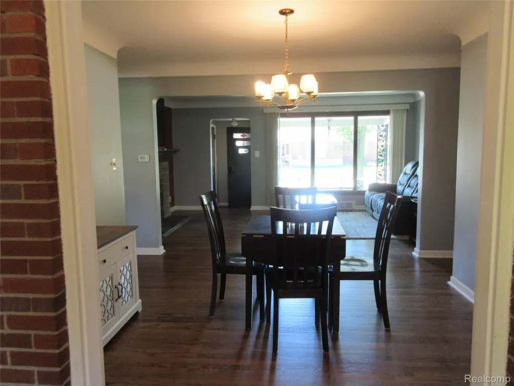 28325 Elmdale Street St. Clair Shores City MI 48081