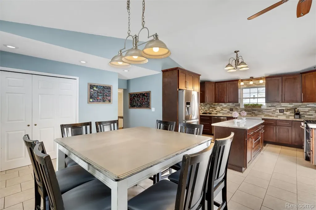 415 Leon Road Walled Lake City MI 48390