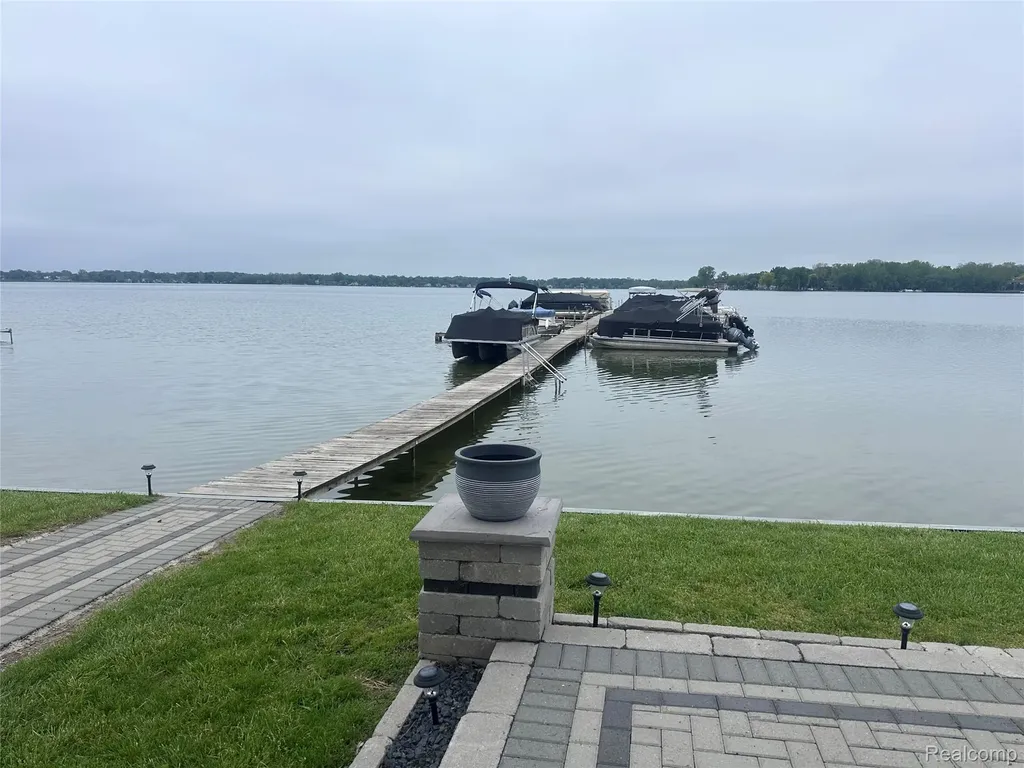415 Leon Road Walled Lake City MI 48390