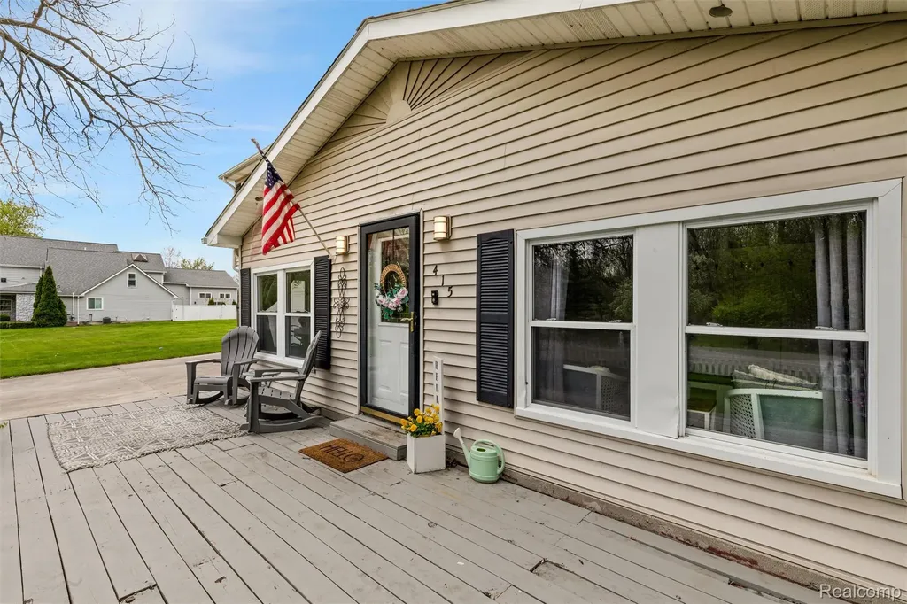 415 Leon Road Walled Lake City MI 48390