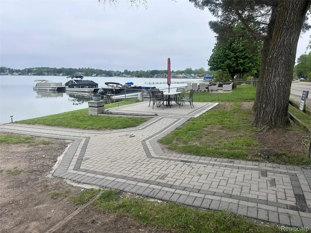 415 Leon Road Walled Lake City MI 48390
