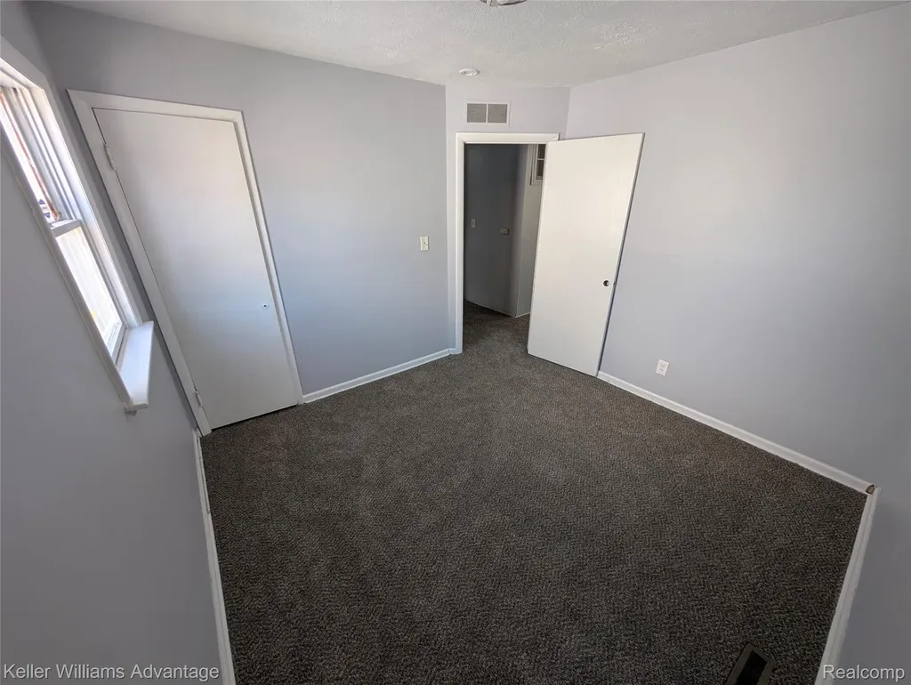 13006 Sherman Avenue Warren City MI 48089