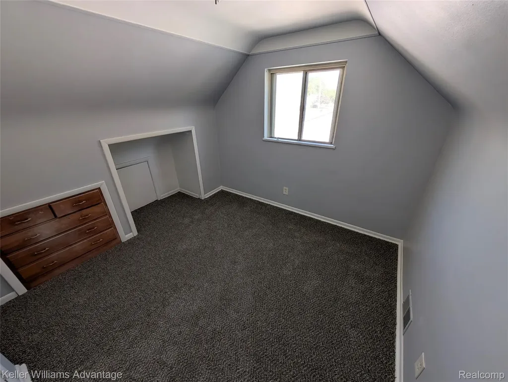 13006 Sherman Avenue Warren City MI 48089