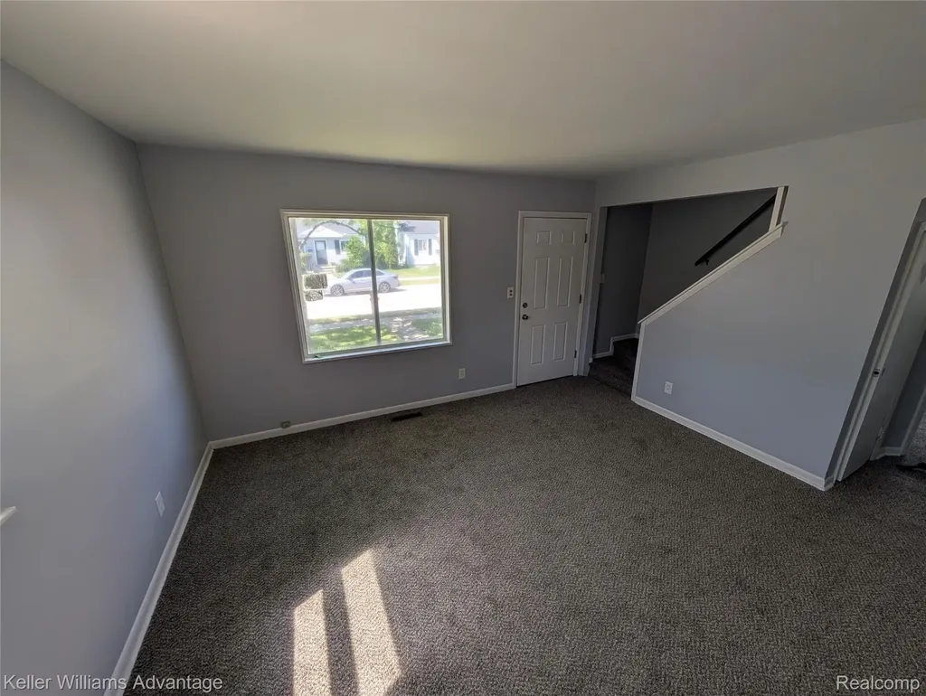 13006 Sherman Avenue Warren City MI 48089