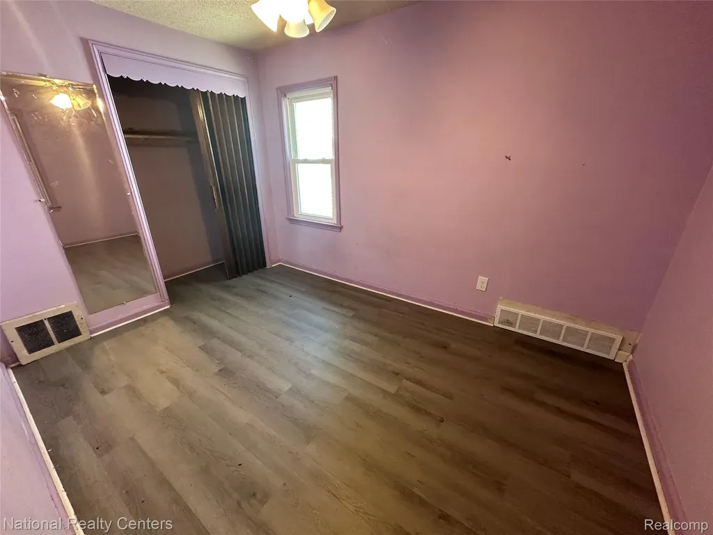 4149 Carnegie Street Wayne City MI 48184