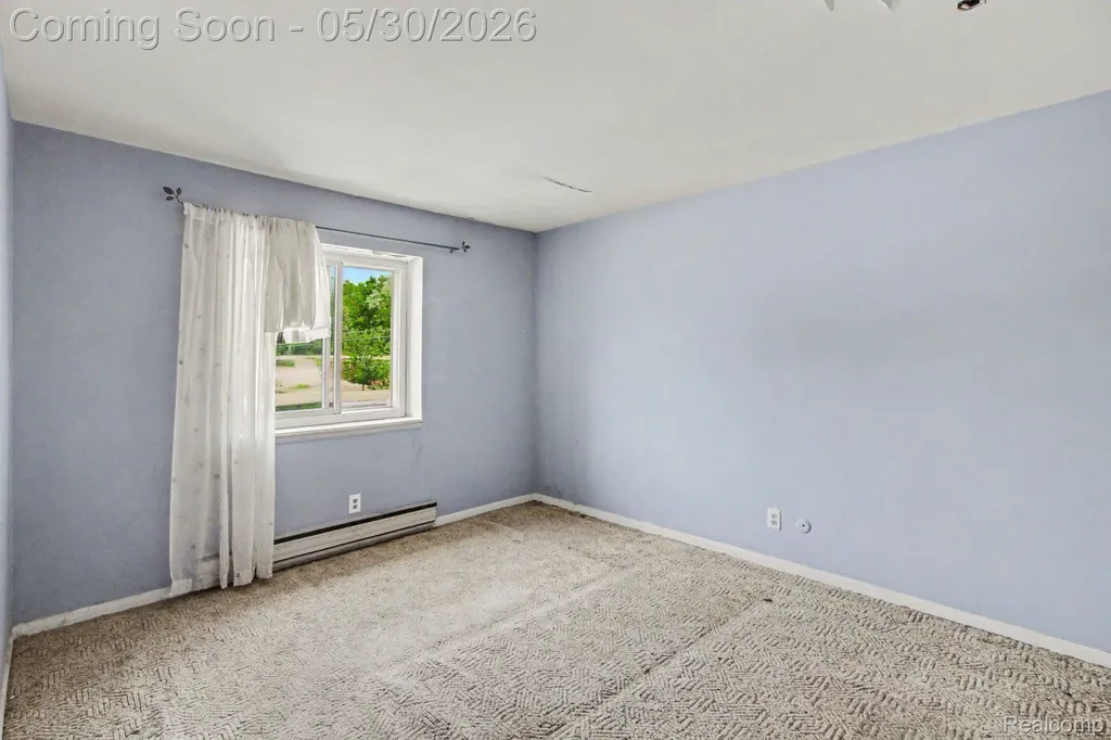 1880 Colonial Village Way Waterford Charter Township MI 48328