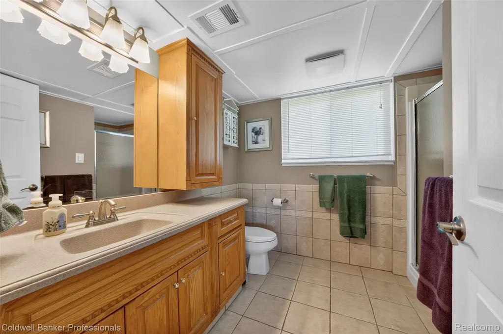 1844 Harwood Drive Oxford Charter Township MI 48371