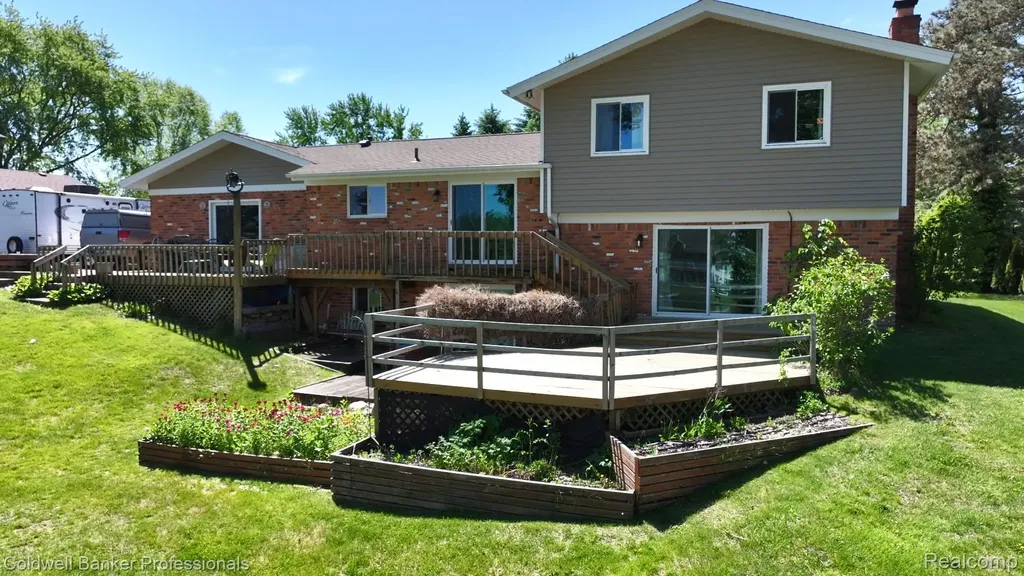 1844 Harwood Drive Oxford Charter Township MI 48371