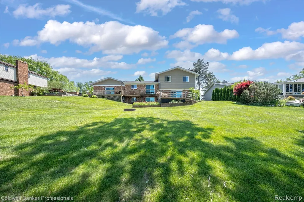 1844 Harwood Drive Oxford Charter Township MI 48371