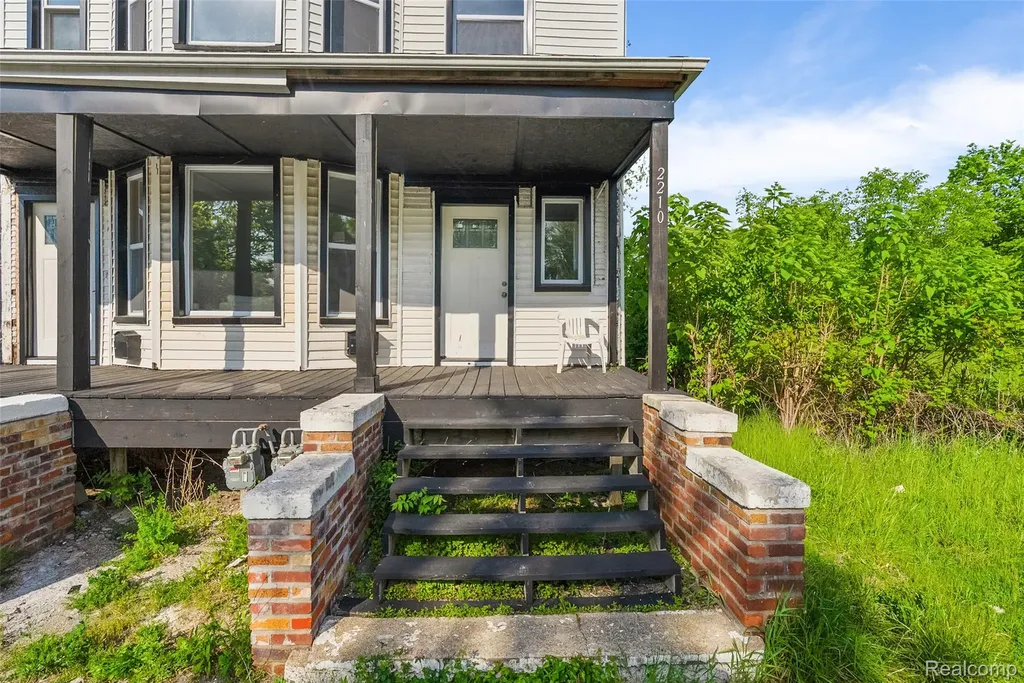 2210 Concord Street Detroit City MI 48207