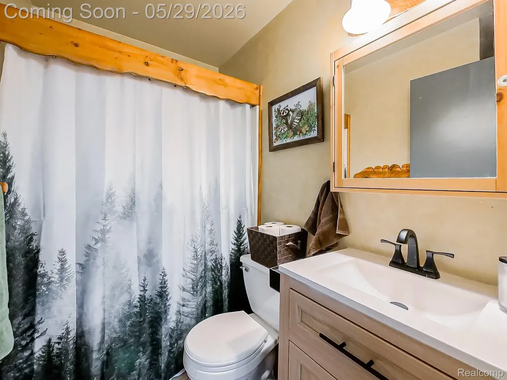 11220 Silver Drive Hamburg Township MI 48189