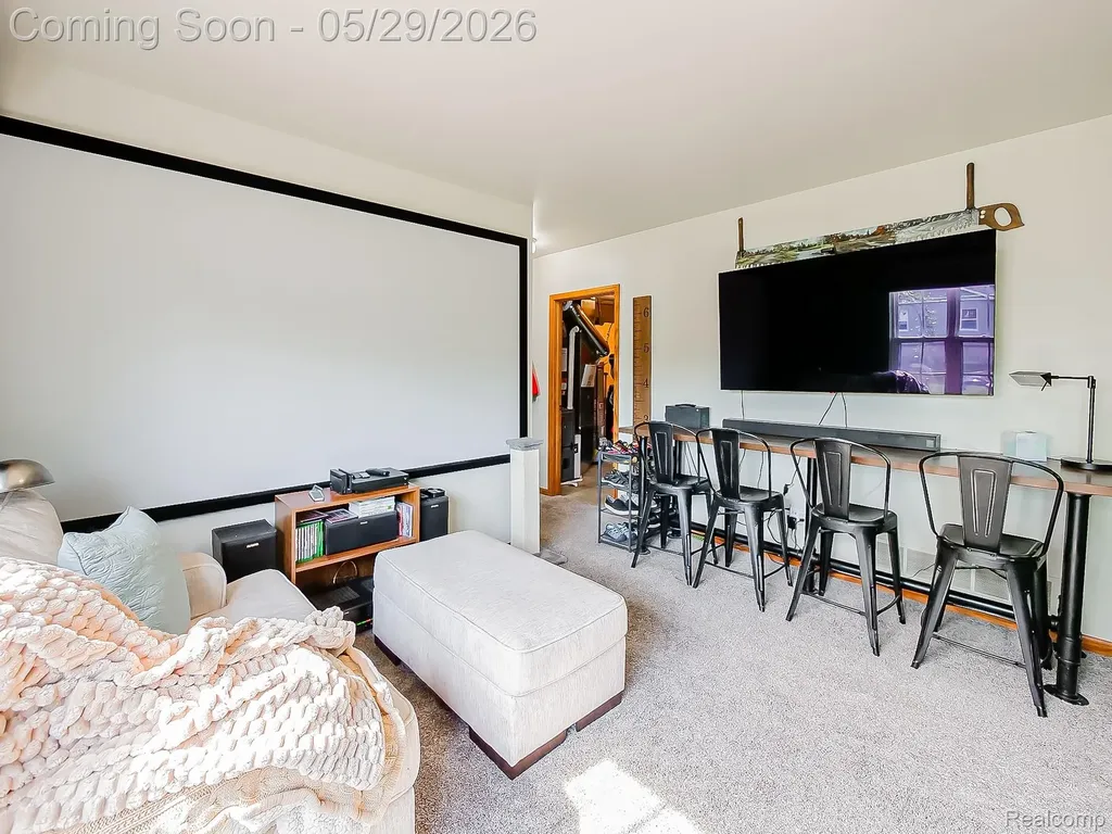 11220 Silver Drive Hamburg Township MI 48189