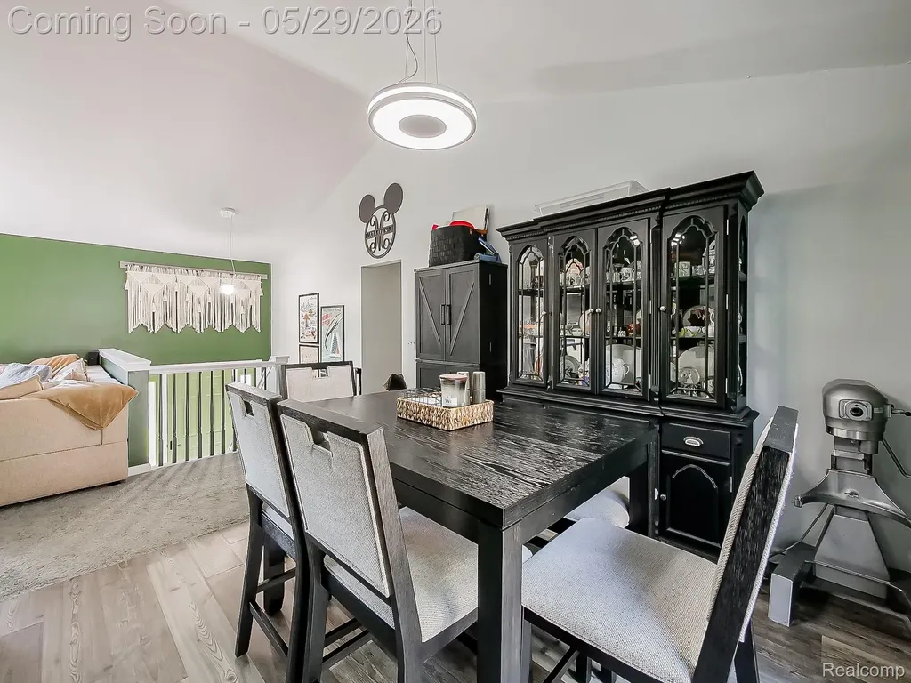 11220 Silver Drive Hamburg Township MI 48189
