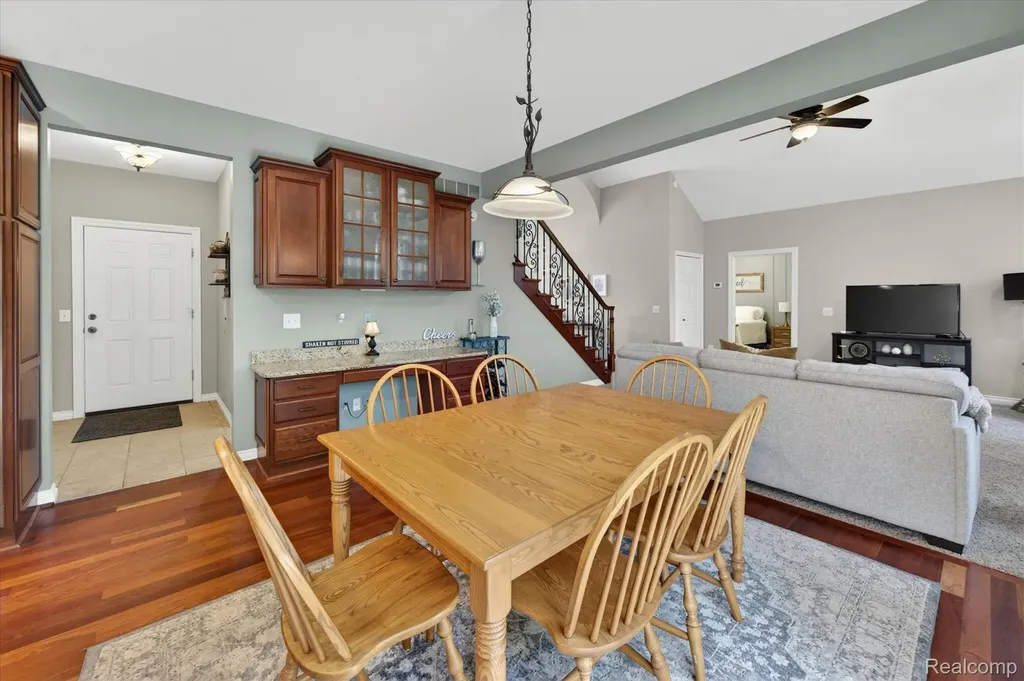 8746 N Hills Court Hartland Township MI 48843