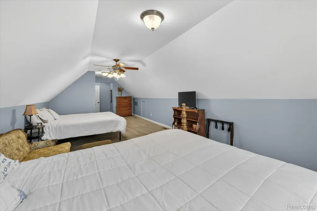 8746 N Hills Court Hartland Township MI 48843