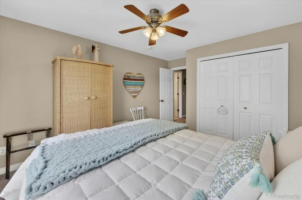 8746 N Hills Court Hartland Township MI 48843