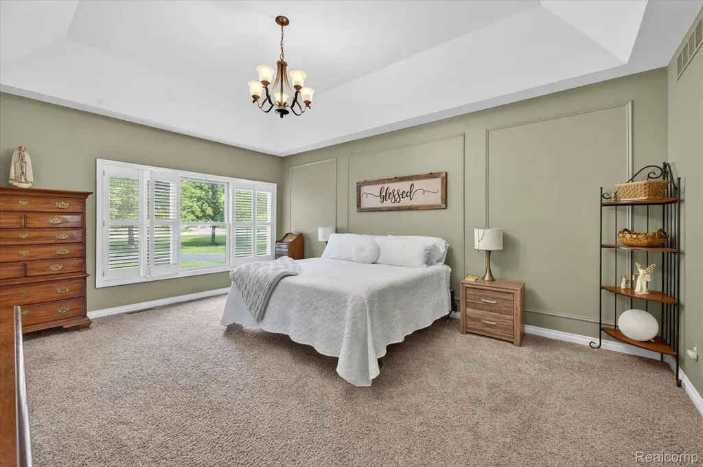 8746 N Hills Court Hartland Township MI 48843