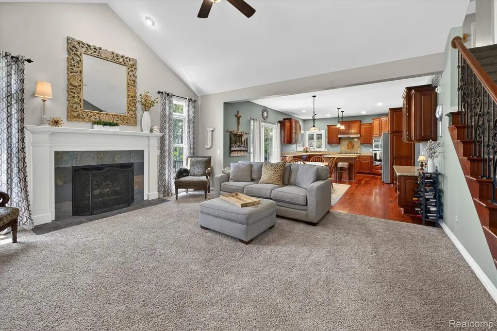 8746 N Hills Court Hartland Township MI 48843