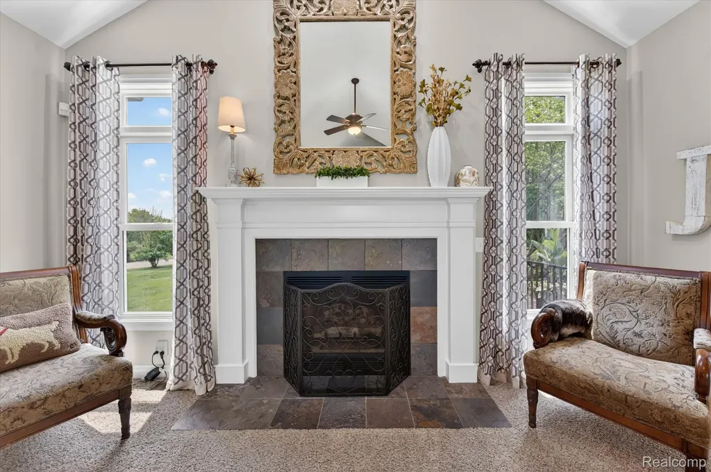 8746 N Hills Court Hartland Township MI 48843