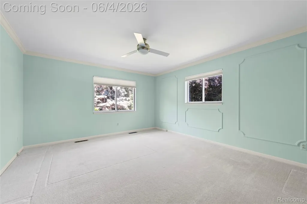 739 Ballantyne Road Village Of Grosse Pointe Shores City MI 48236