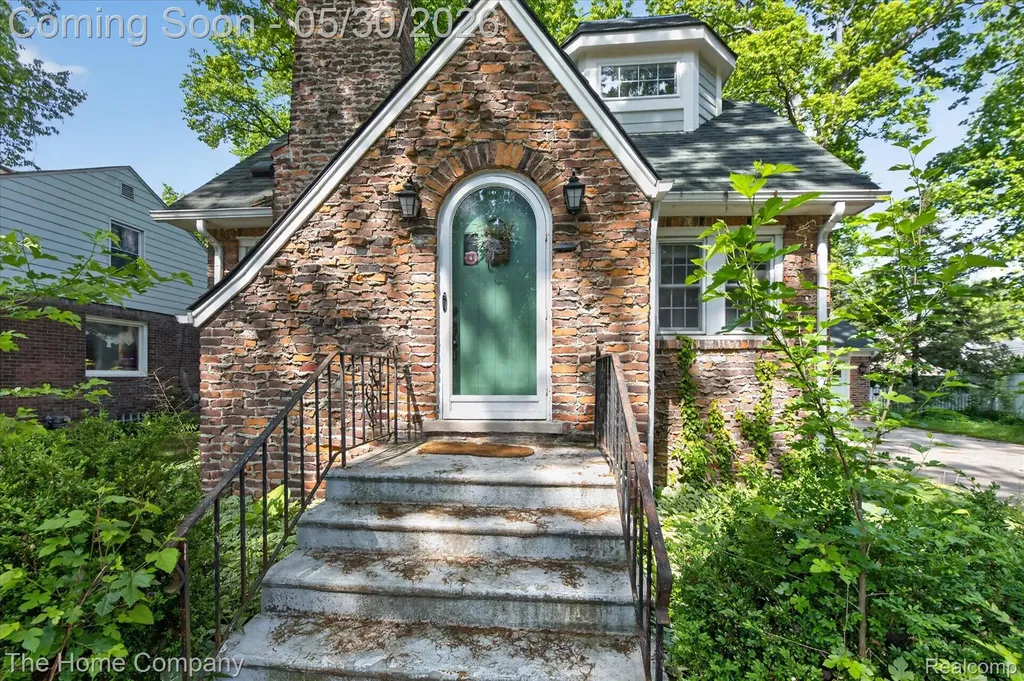 307 N Connecticut Avenue Royal Oak City MI 48067