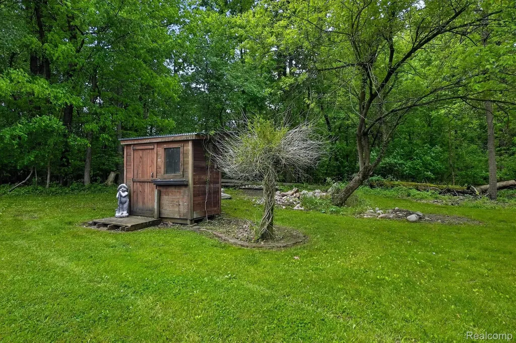 9565 Crofoot Road Iosco Township MI 48836
