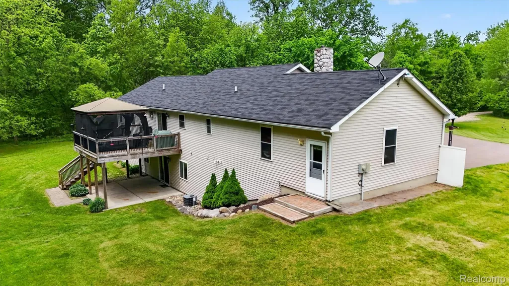 9565 Crofoot Road Iosco Township MI 48836