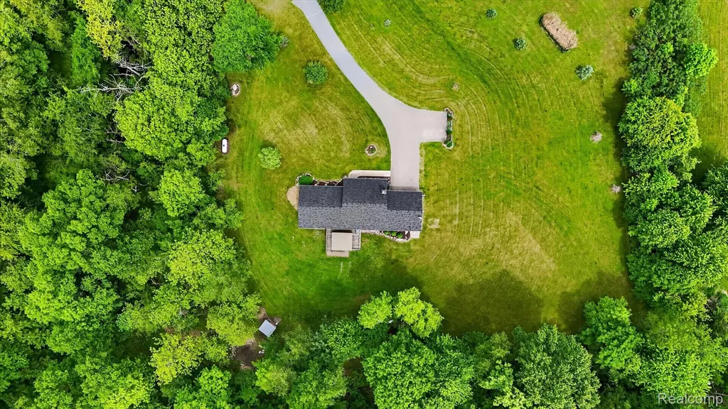 9565 Crofoot Road Iosco Township MI 48836