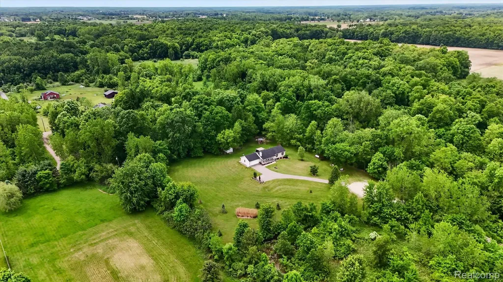 9565 Crofoot Road Iosco Township MI 48836