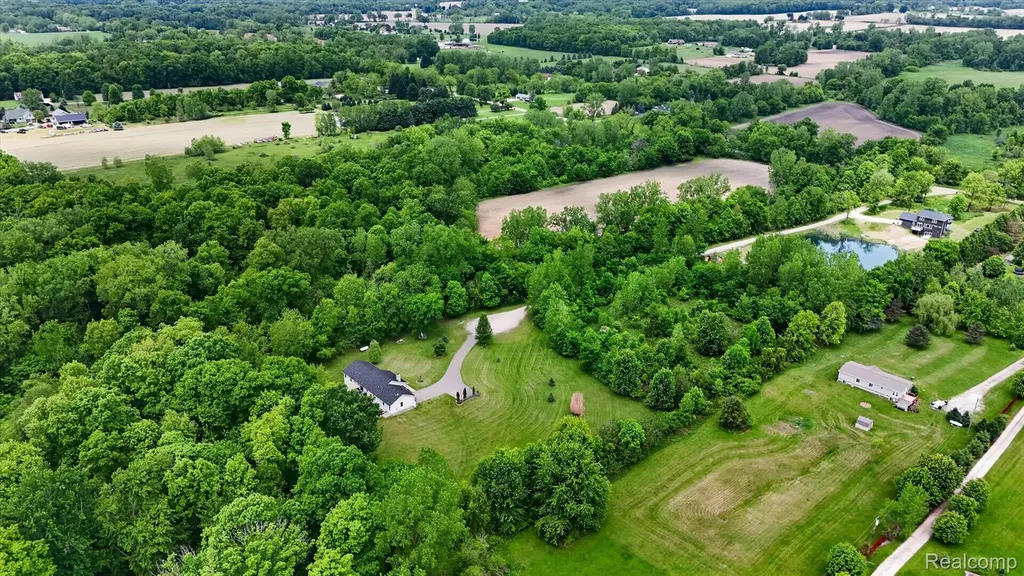 9565 Crofoot Road Iosco Township MI 48836