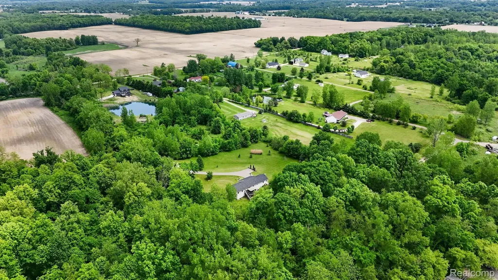 9565 Crofoot Road Iosco Township MI 48836