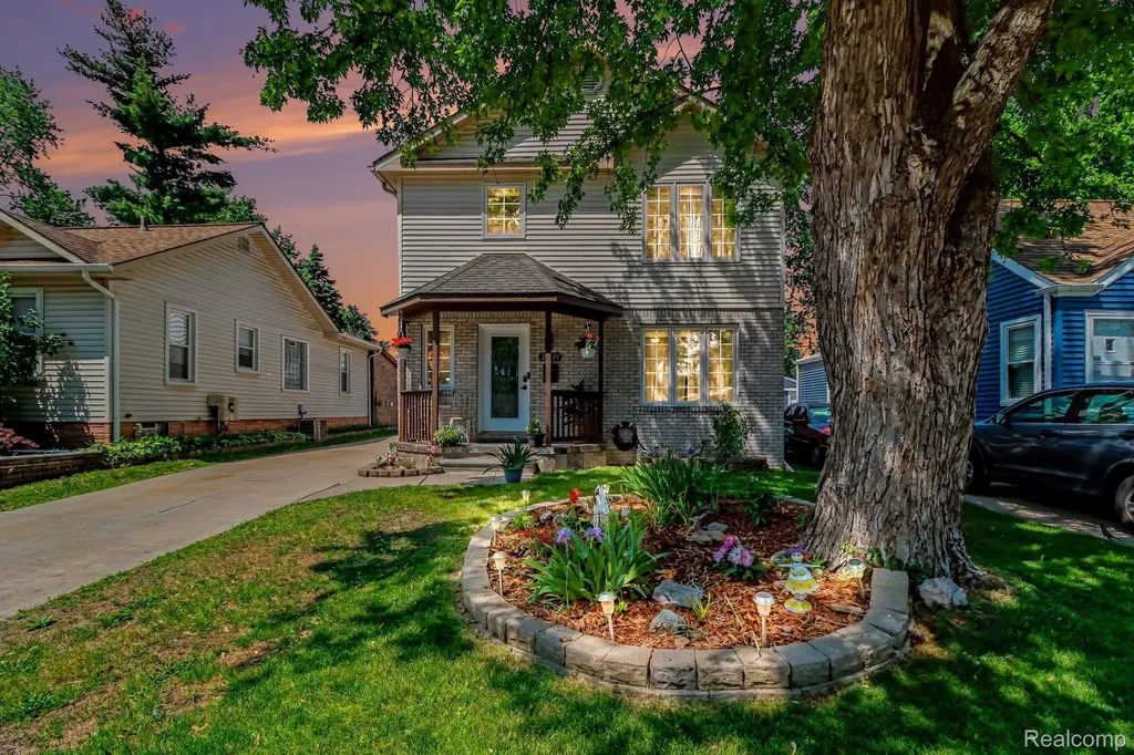 26633 Rialto Street Madison Heights City MI 48071
