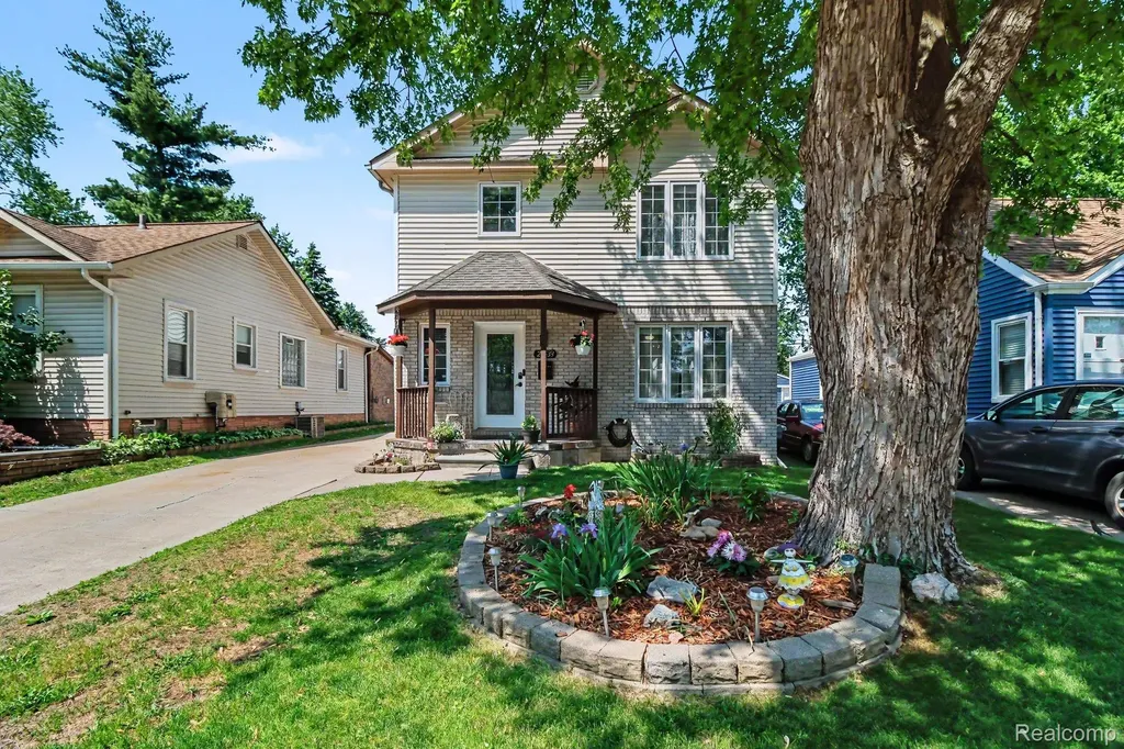 26633 Rialto Street Madison Heights City MI 48071