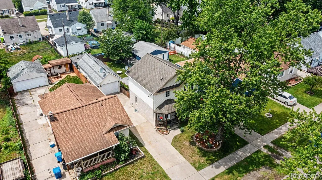 26633 Rialto Street Madison Heights City MI 48071