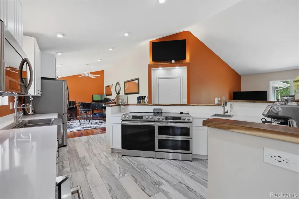 13158 Wood Road Dewitt Charter Township MI 48808
