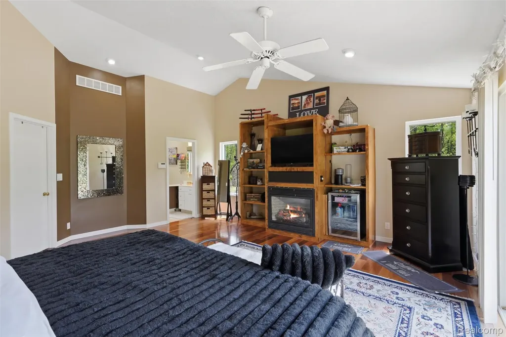 13158 Wood Road Dewitt Charter Township MI 48808
