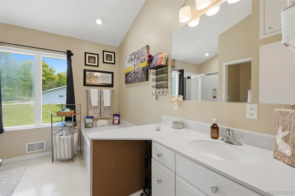 13158 Wood Road Dewitt Charter Township MI 48808