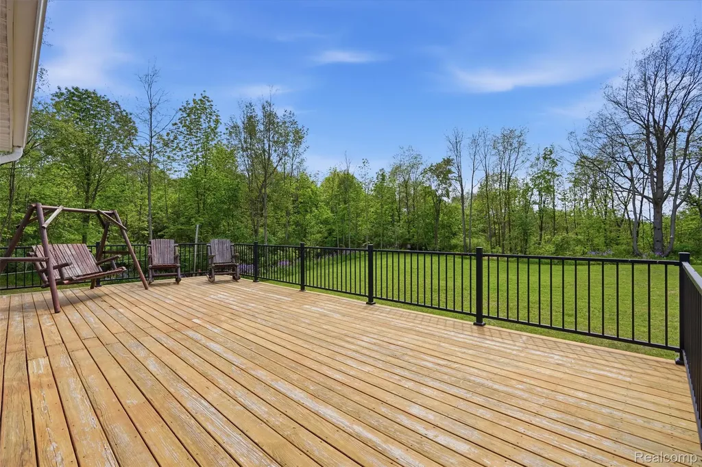 13158 Wood Road Dewitt Charter Township MI 48808