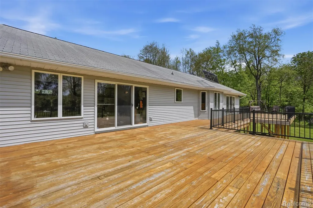 13158 Wood Road Dewitt Charter Township MI 48808
