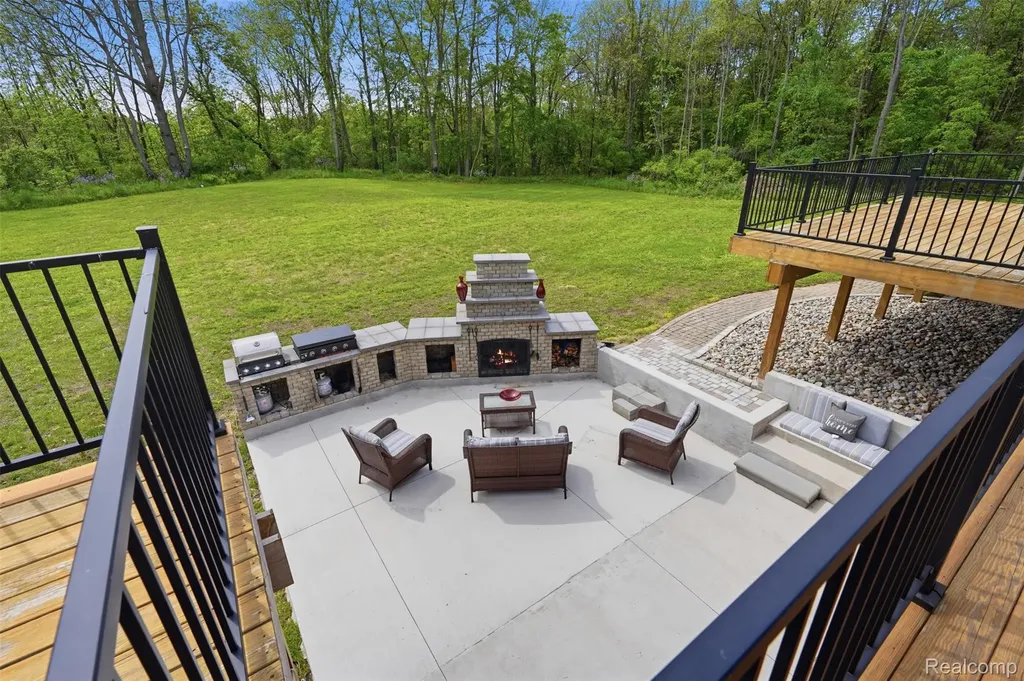 13158 Wood Road Dewitt Charter Township MI 48808