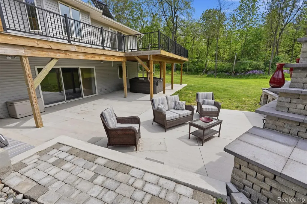 13158 Wood Road Dewitt Charter Township MI 48808