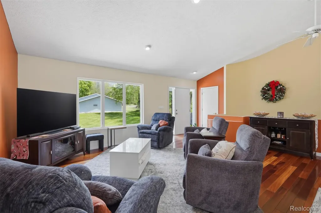 13158 Wood Road Dewitt Charter Township MI 48808