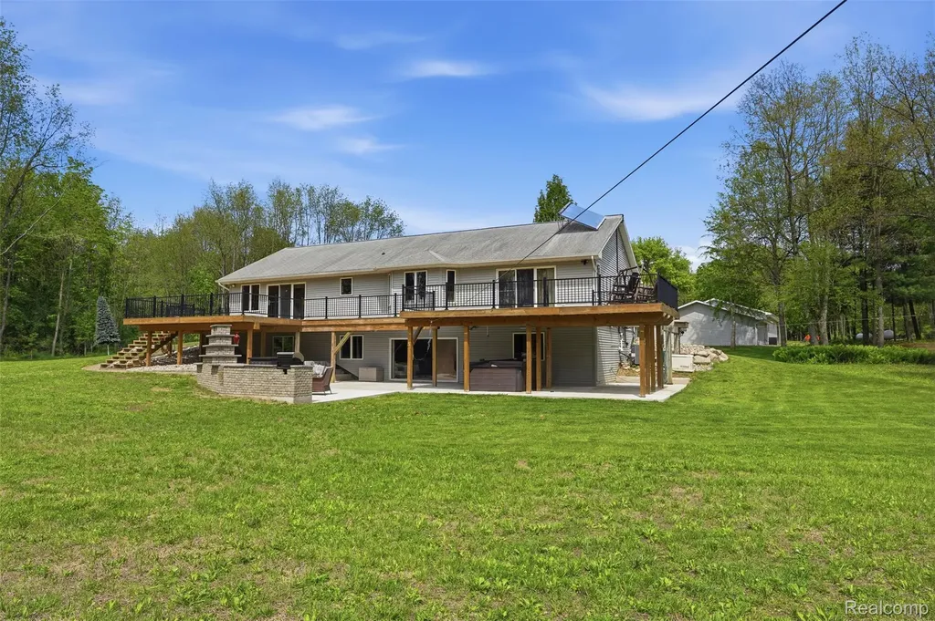 13158 Wood Road Dewitt Charter Township MI 48808