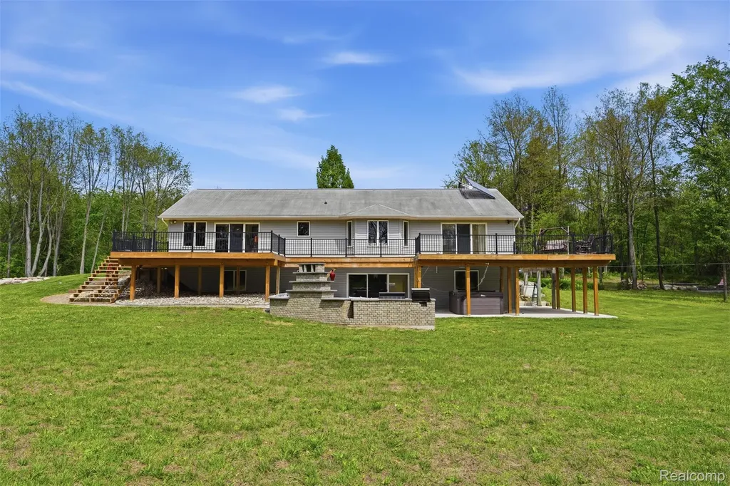 13158 Wood Road Dewitt Charter Township MI 48808