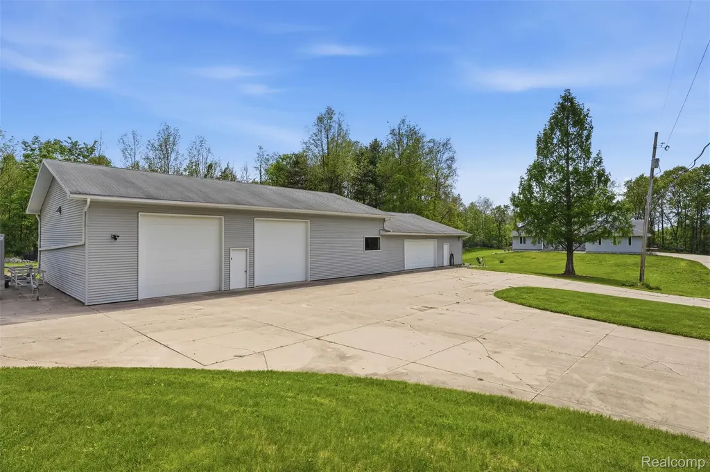 13158 Wood Road Dewitt Charter Township MI 48808