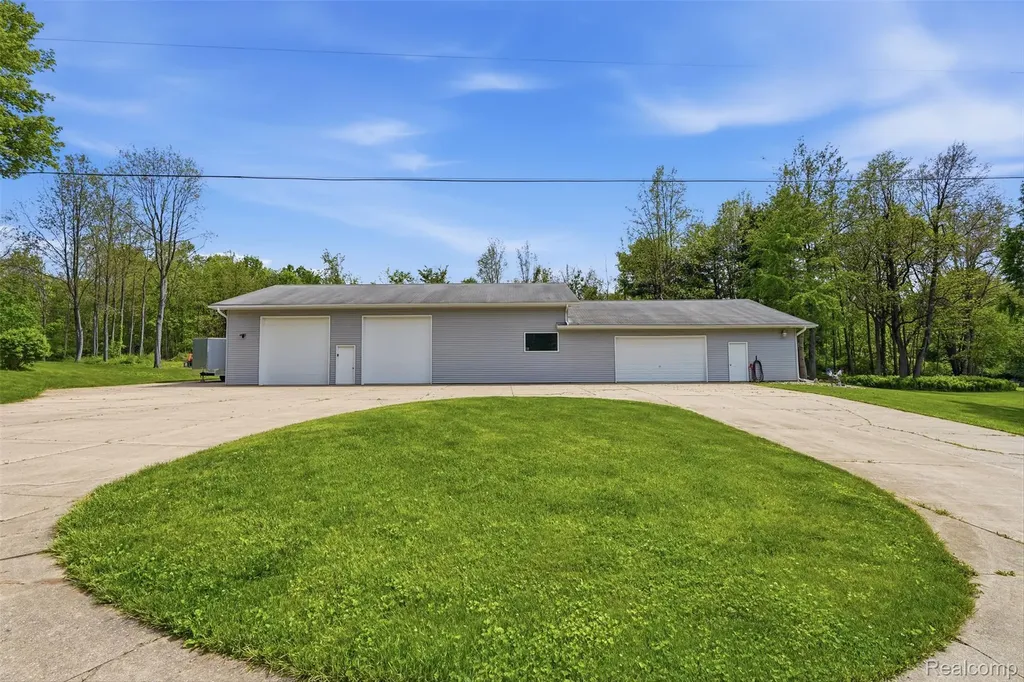 13158 Wood Road Dewitt Charter Township MI 48808