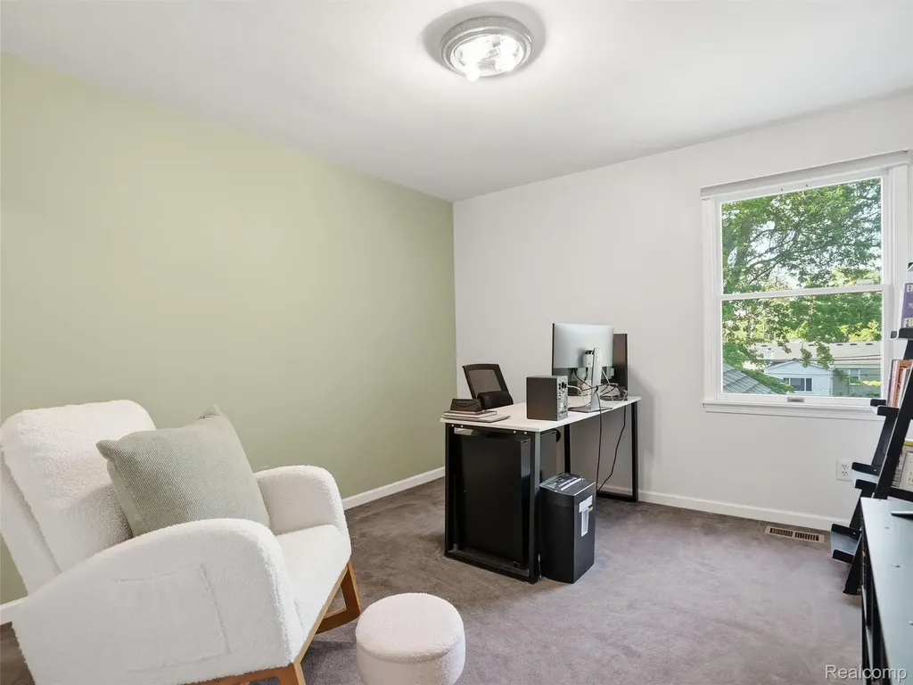 426 Oak Run Court Royal Oak City MI 48073
